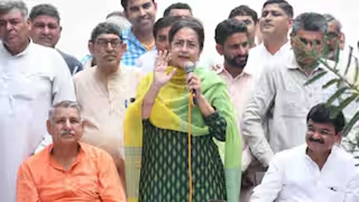 हरियाणा में कांग्रेस बाप-बेटे की पार्टी बनकर रह गई : किरण चौधरी